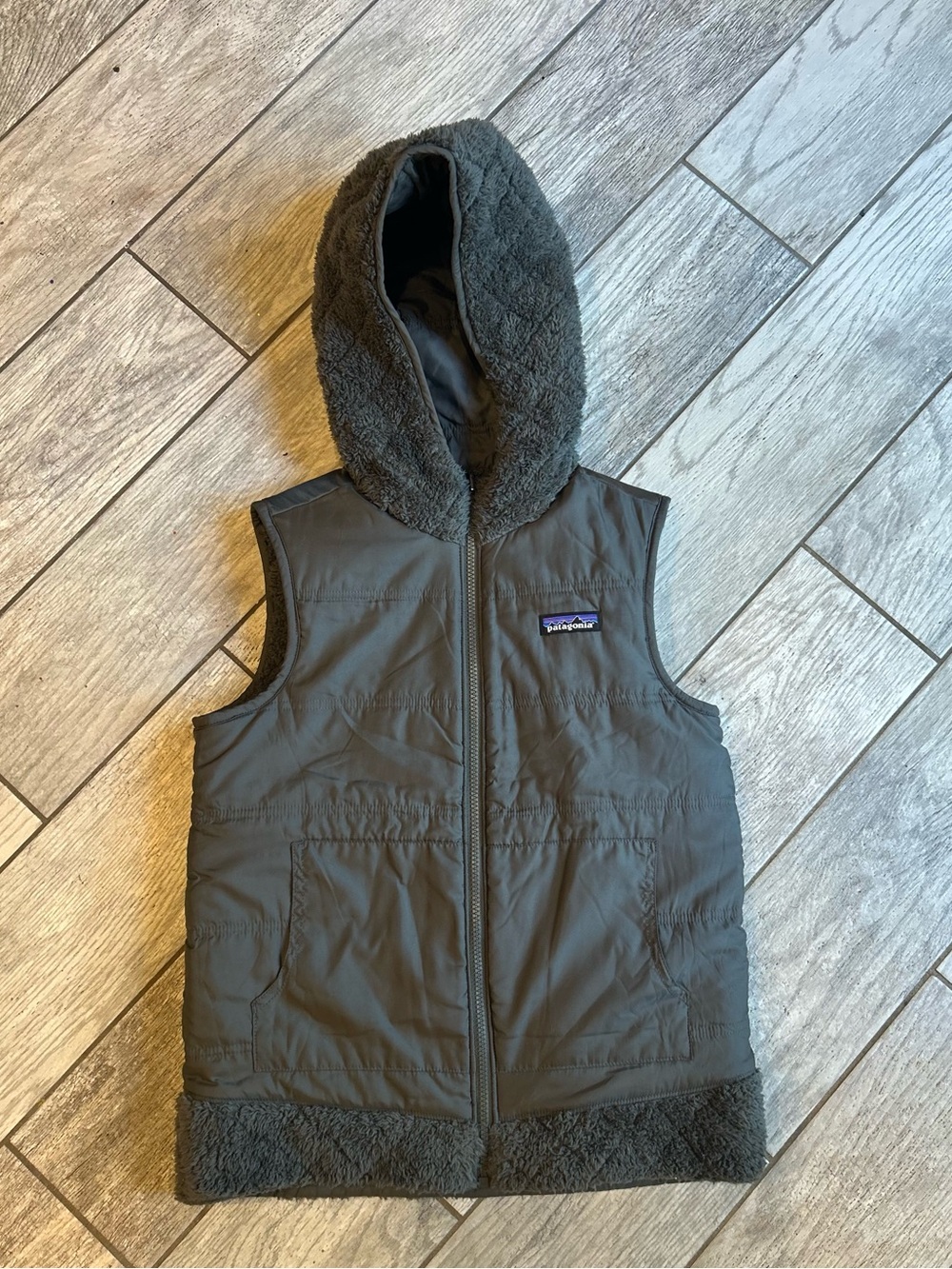 Patagonia Reversible Hooded Vest, Women’s XS, Grey